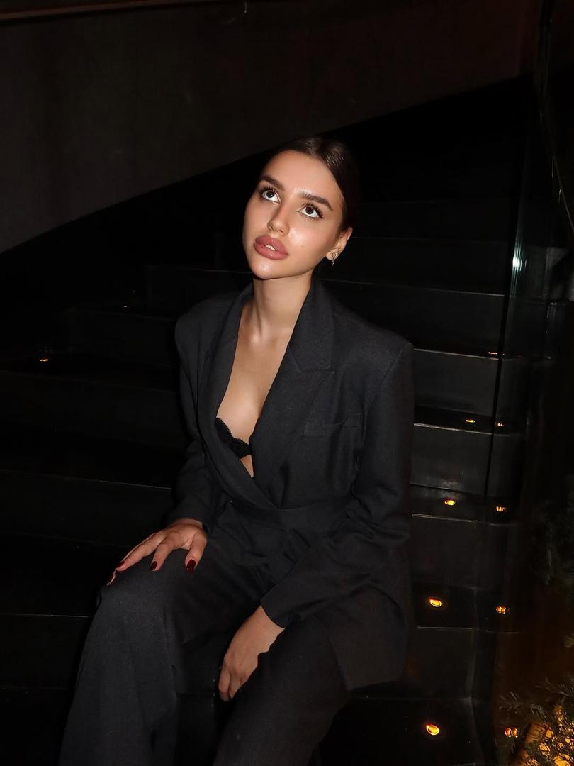 Javnosti je vrlo dobro poznato da pjevač Zdravko Čolić ima dvije kćeri.