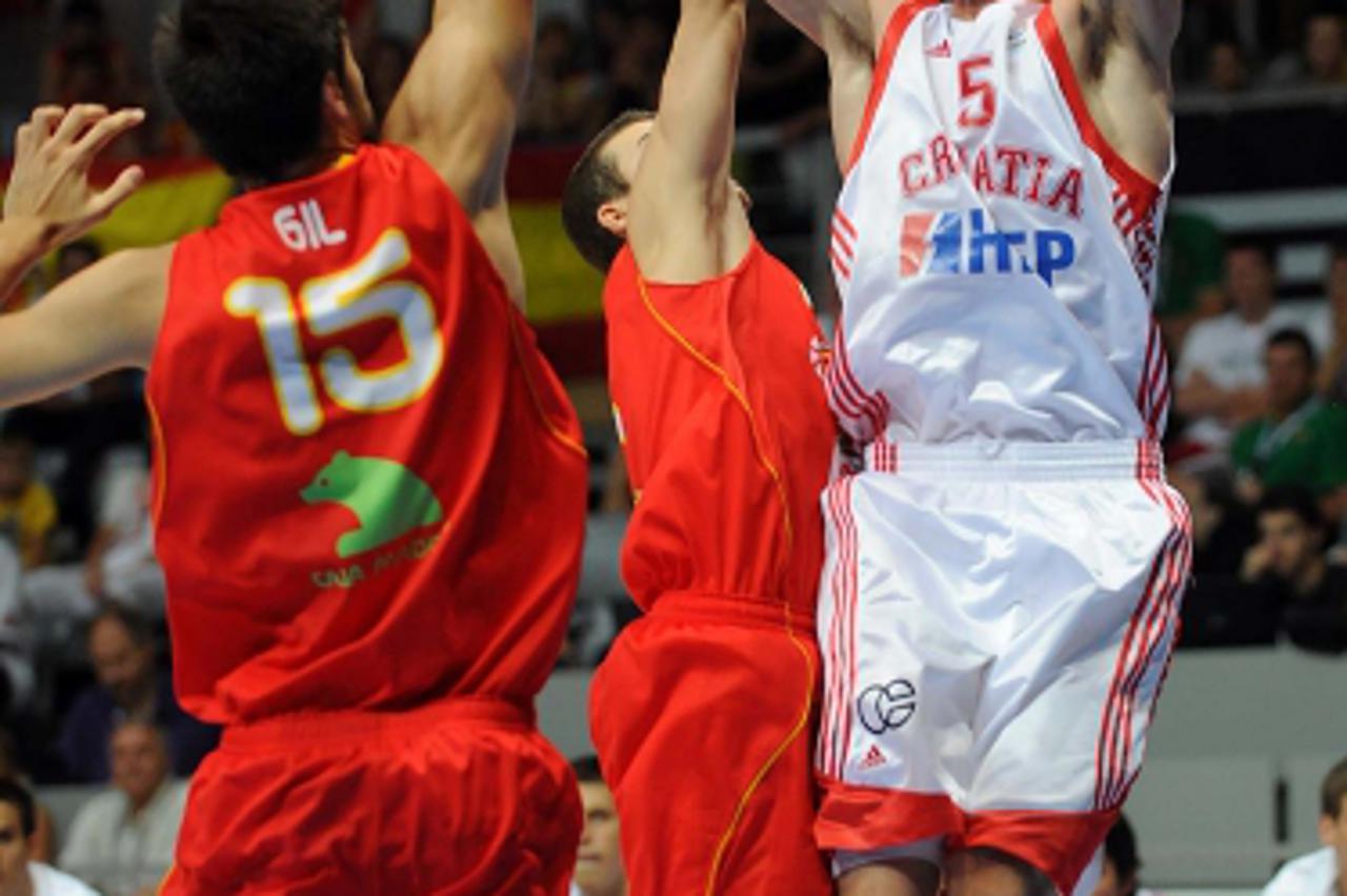 '18.07.2010. ,Zadar - Europsko prvenstvo u kosarci za juniore do 20 godina.Utakmica za trece mjesto.Hrvatska - Spanjolska.Leon Radosevic. Photo: Dino Stanin/PIXSELL'