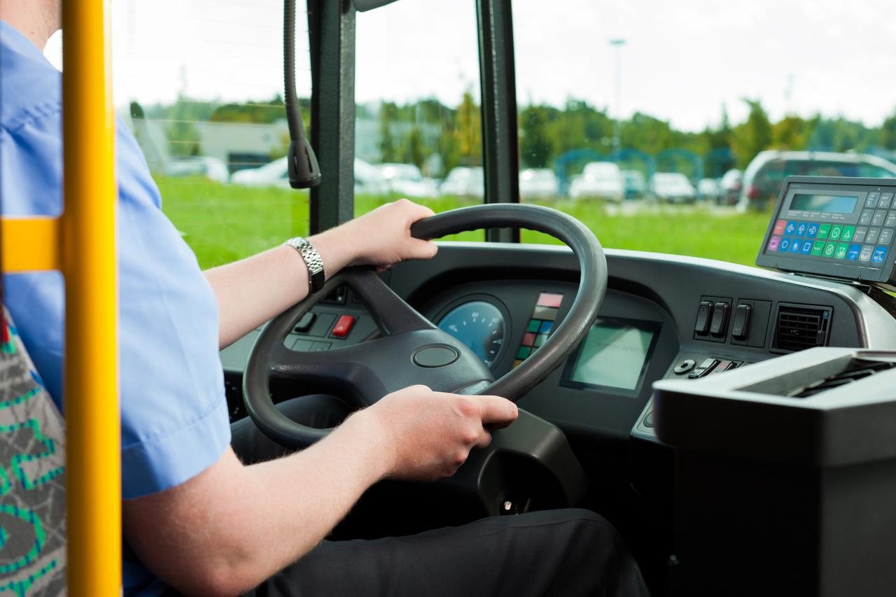 Vozač autobusa