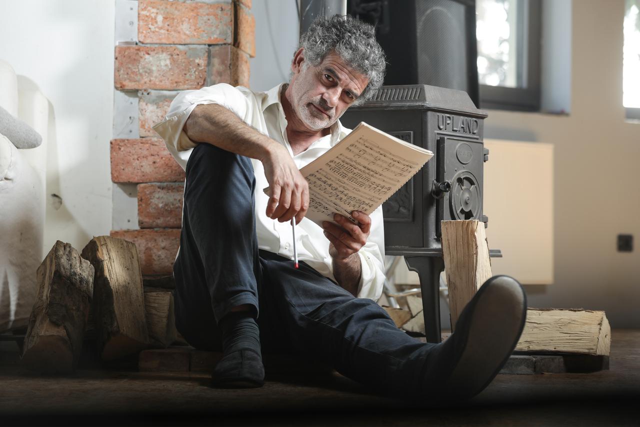 Zagreb: Dirigent i skladatelj Alan Bjelinski