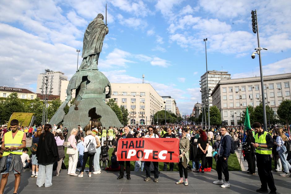 Beograd: Prosvjed pod nazivom "Svi na ulice" kojim se poziva na veliki prosvjed u nedjelju