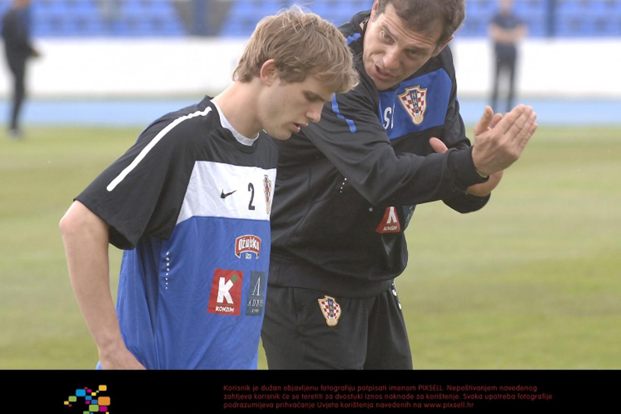 \'22.05.2010., stadio Gradski vrt, Osijek -  Trening nogometne reprezentacije Hrvatske pred sutrasnju utakmicu sa reprezentacijom Wales-a. Izbornik Slaven Bilic i Ivan Strinic Photo: Davor Javorovic/P