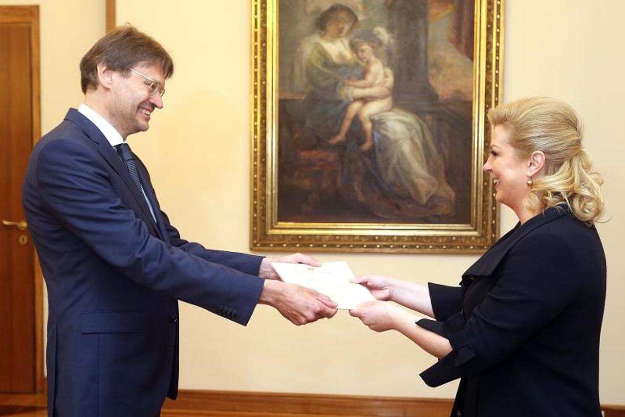 kolinda grabar-kitarović, Wiedenhoff