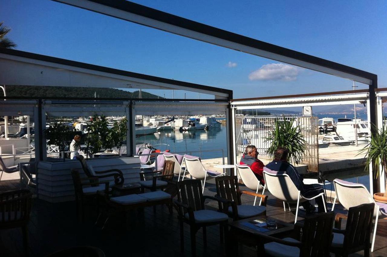 Hemingway Split,portal