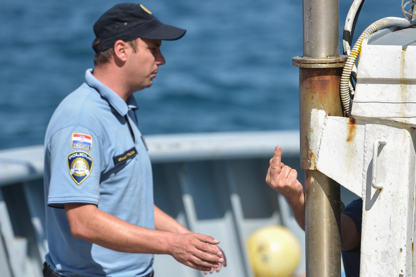 Uhićeno šest talijanskih ribara zbog krivolova kod Dugog otoka