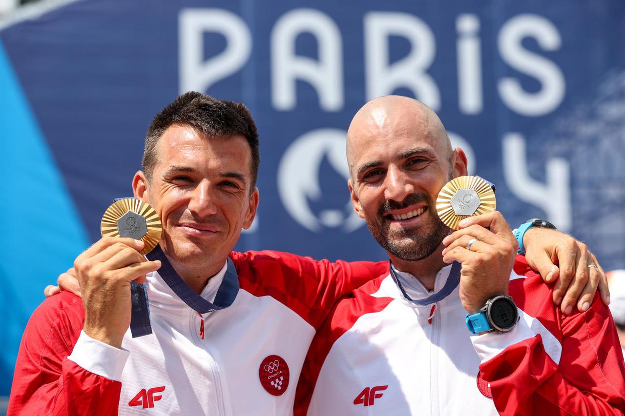 Pariz: Braća Sinković osvojila zlato na Olimpijskim igrama u dvojcu bez kormilara