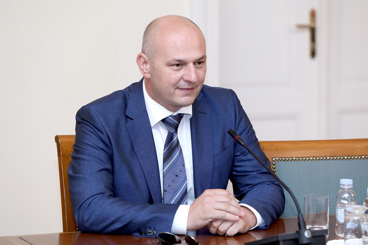 Ustavni sud