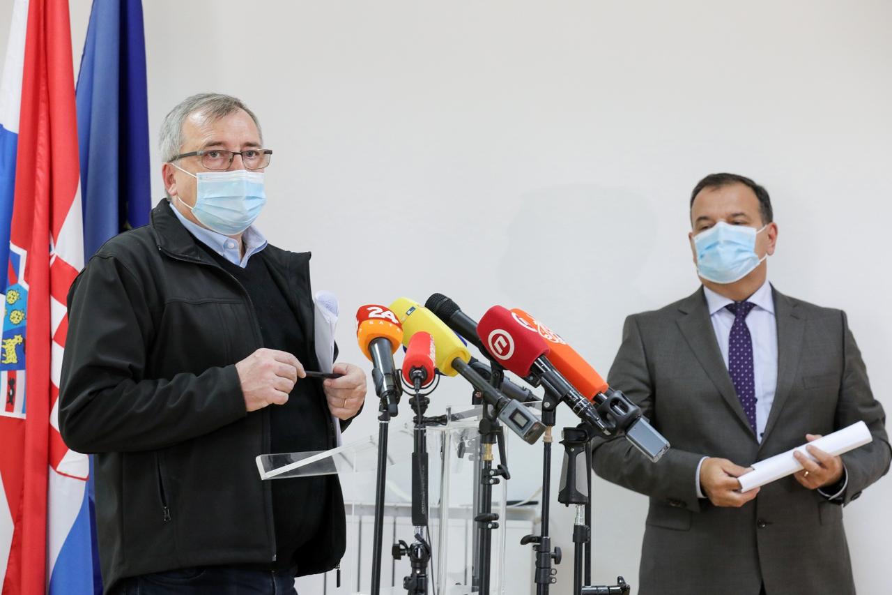 Zagreb: Vili Beroš i Krunoslav Capak obratili se medijima nakon sastanka s ravnateljima bolnica