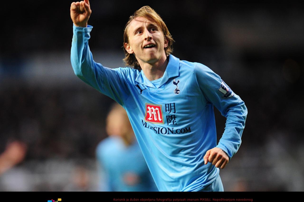 'Soccer - Barclays Premier League - Newcastle United v Tottenham Hotspur - St James\' Park Tottenham Hotspur\'s Luka Modric celebrates scoring his sides first goal of the game'
