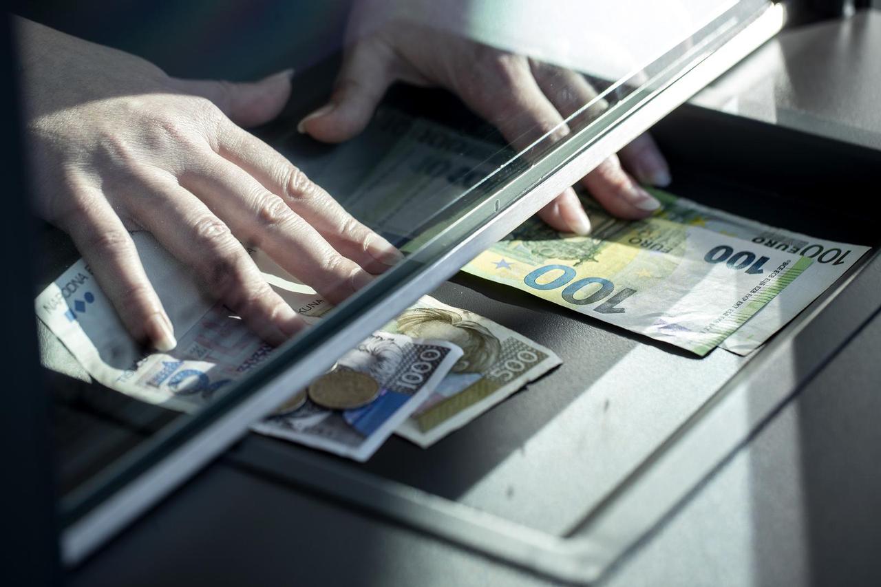 Hrvatska od 1. siječnja 2023. uvodi euro