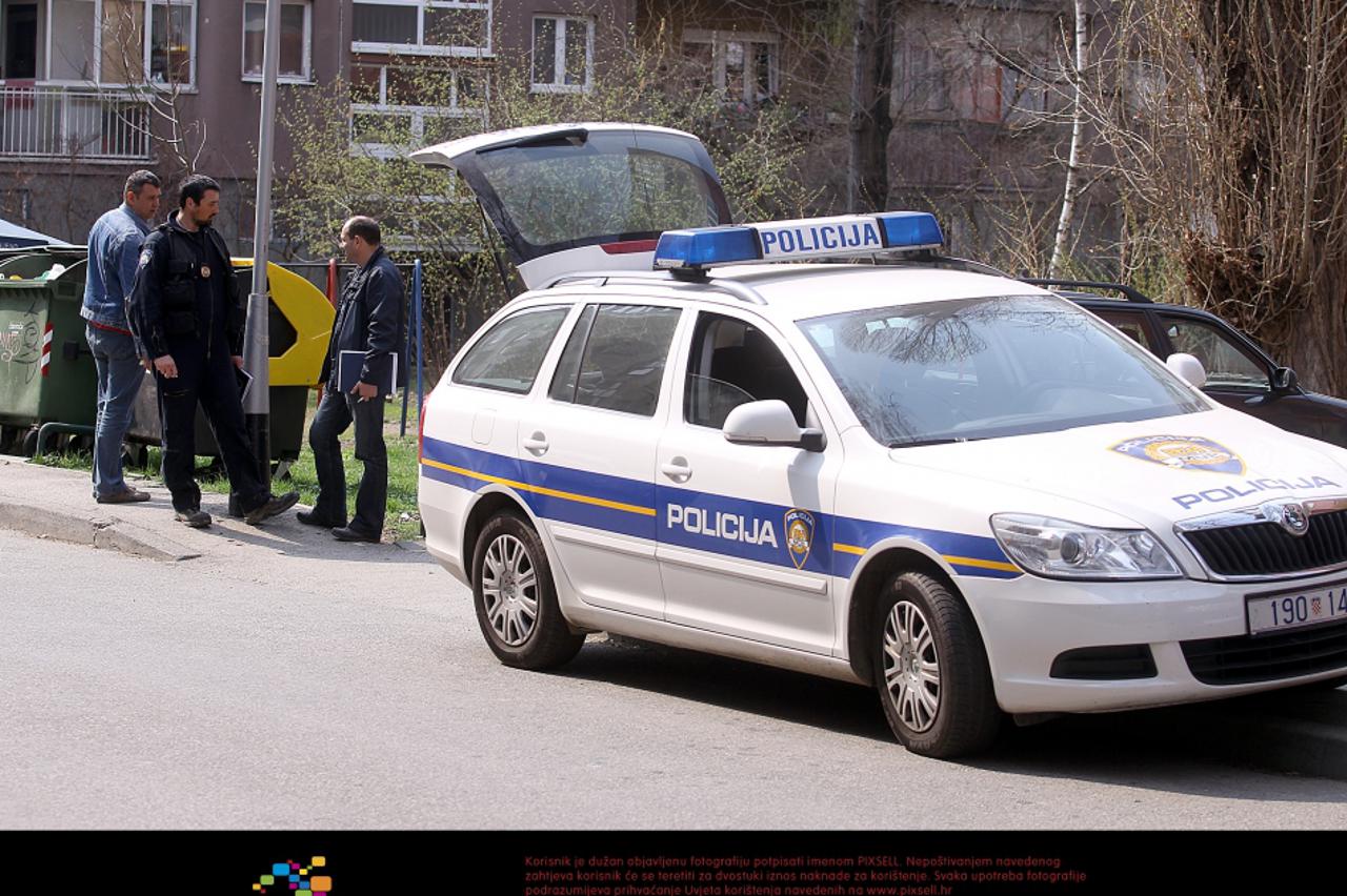 očevid, napad, nož, policija (1)