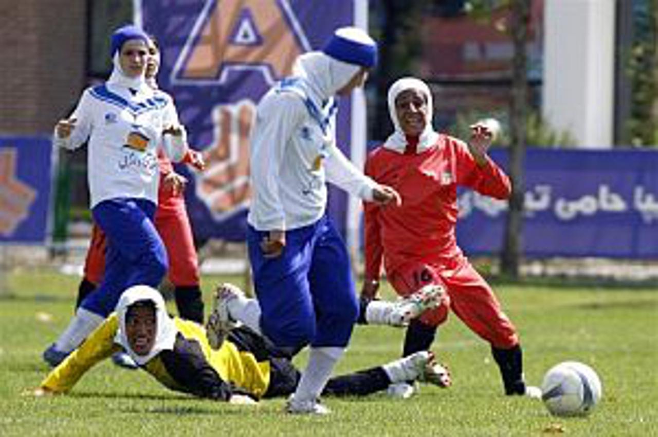 nogometašice s hidžabom