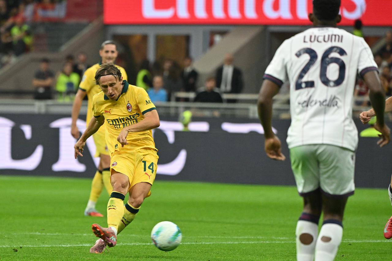 (SP)ITALY-MILAN-FOOTBALL-SERIE A-AC MILAN VS BOLOGNA