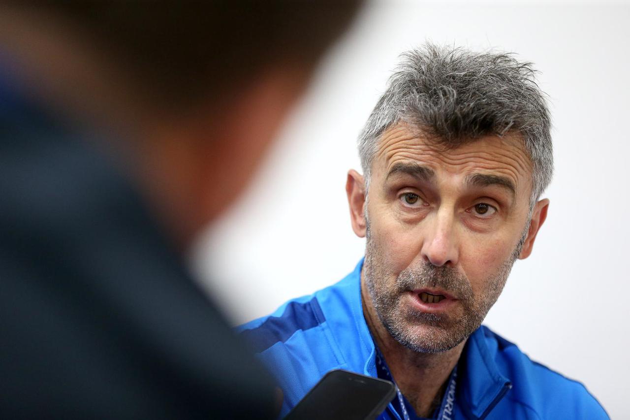 Roš?ino: ?lan stru?nog stožera Nikola Jerkan dao izjavu za medije  