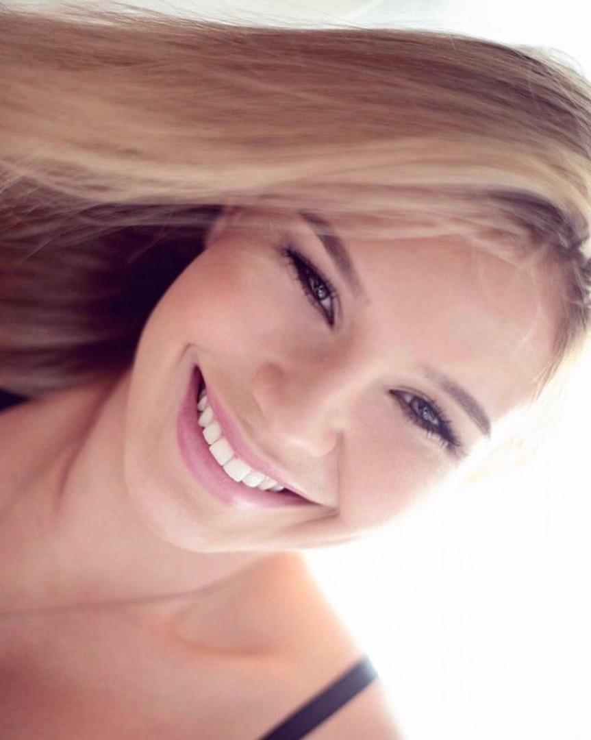 Dončić i djevojka Anamaria Goltes otišli su na grčki otok Santorini gdje uživaju.