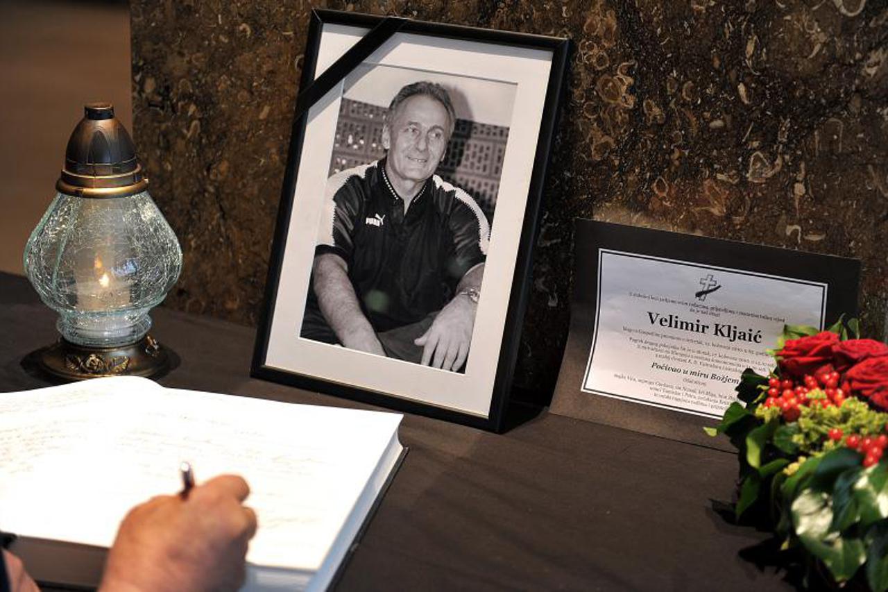 velimir kljajić, sprovod, komemoracija (1)