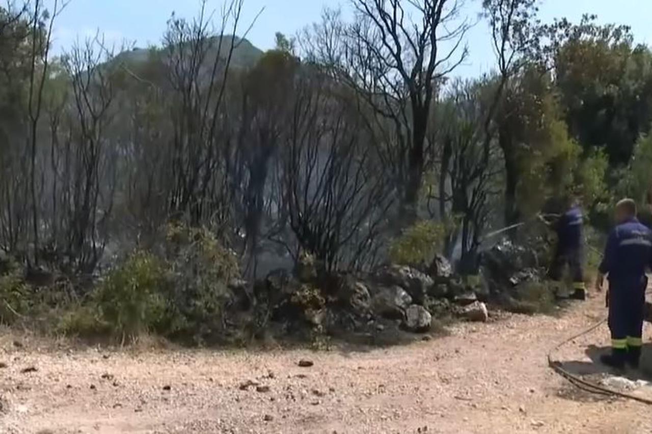 Vatrogasci u Neumu