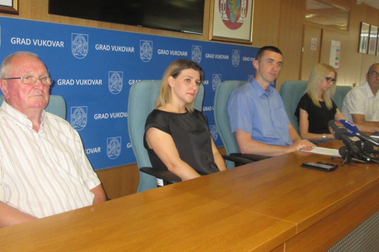 Grad Vukovar i ove godine sufinancira jednodnevne izlete umirovljenika u Bizovačke toplice