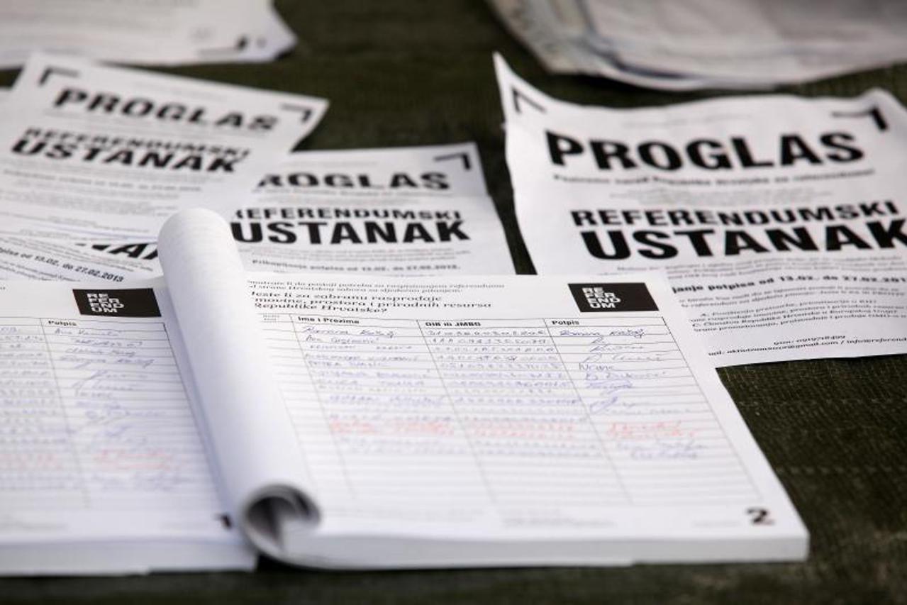 referendumski ustanak (1)