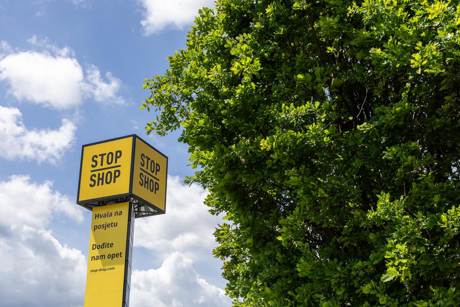 stop shop knin