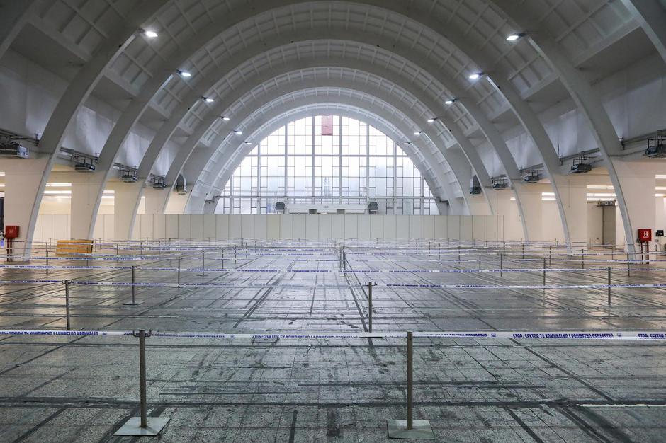 Zagreb: Posljednje pripreme paviljona 8a i 9 za cijepljenje protiv covida-19