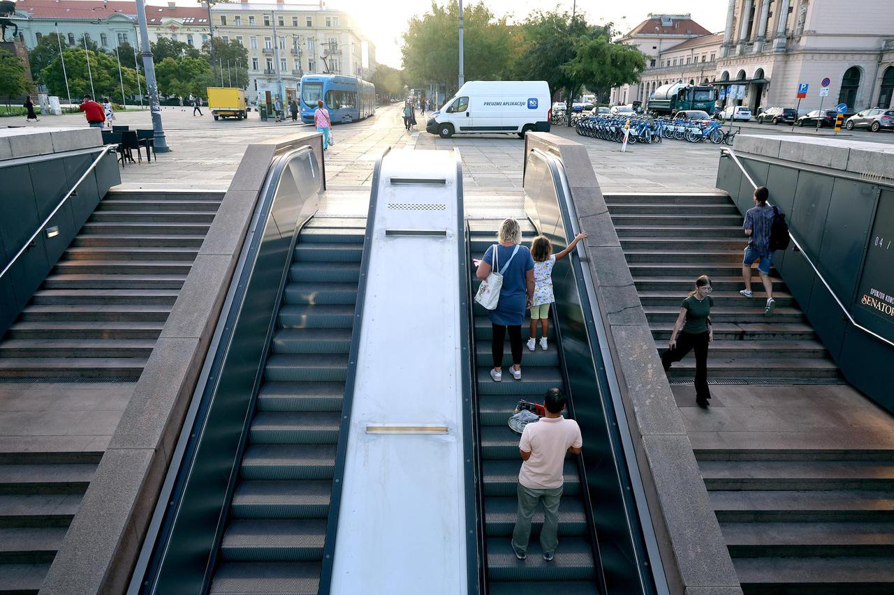 Zagreb: Pokretne stepenice kod Importane centra ponovno rade