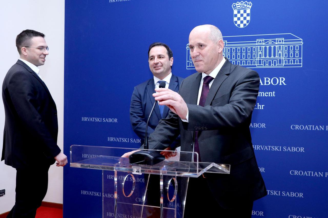 Konferencija za medije HDZ-a