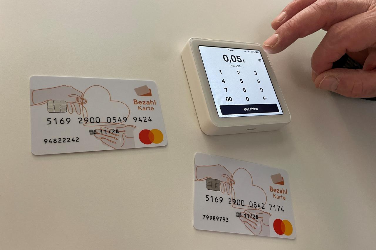 Germany plans to install an electronic cash system for migrants