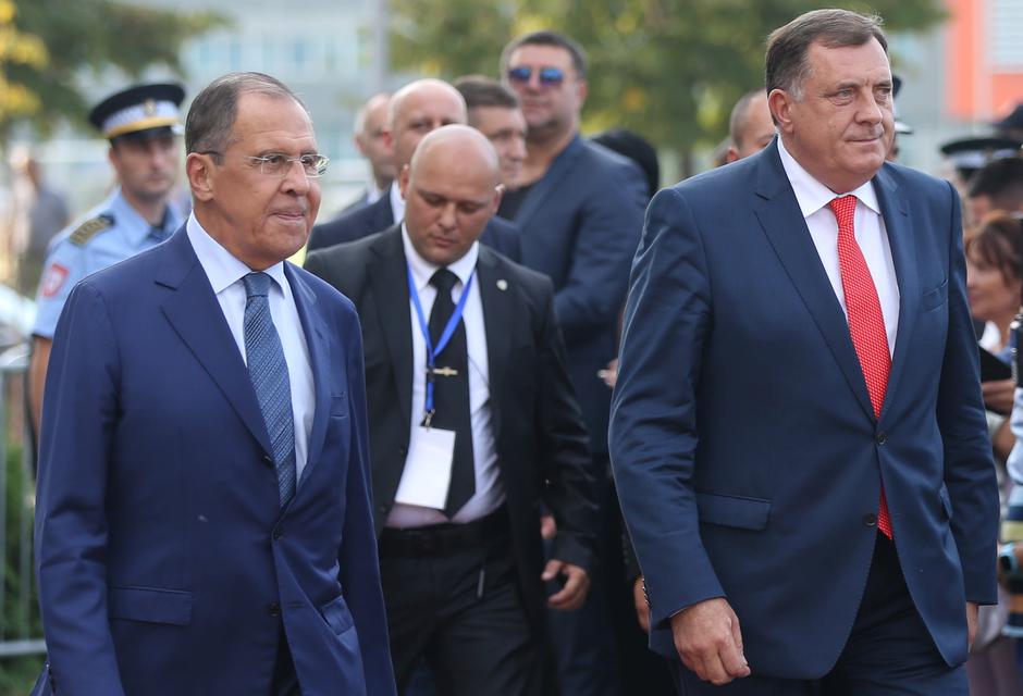 Nedavni posjet Sergeja Lavrova Sarajevu, a potom i Banjoj Luci, više je nego jasna potpora Moskve Miloradu Dodiku