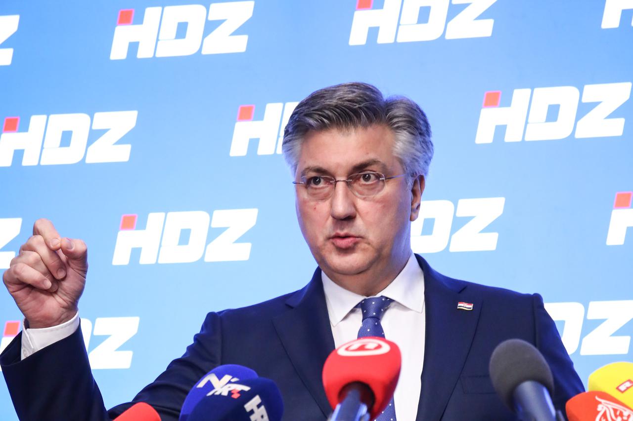 Zagreb: Andrej Plenković dao izjavu za medije nakon sjednice Predsjedništva HDZ-a