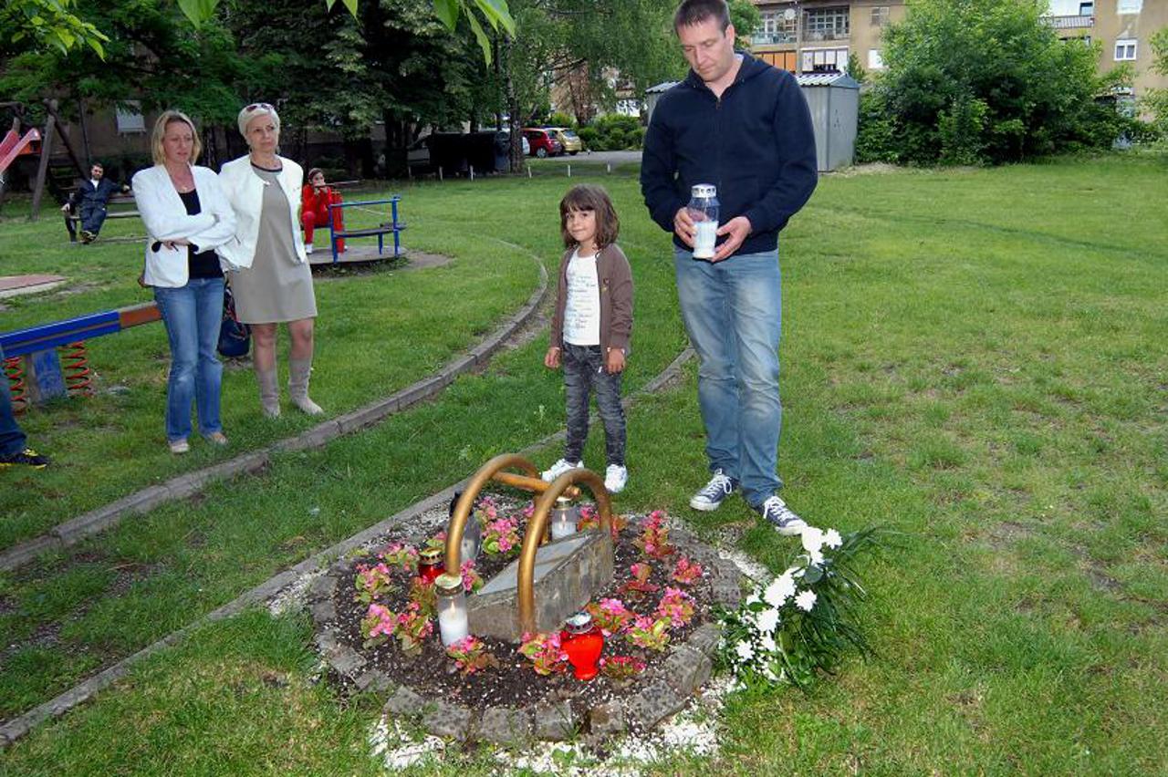 dalibot polaže vijence