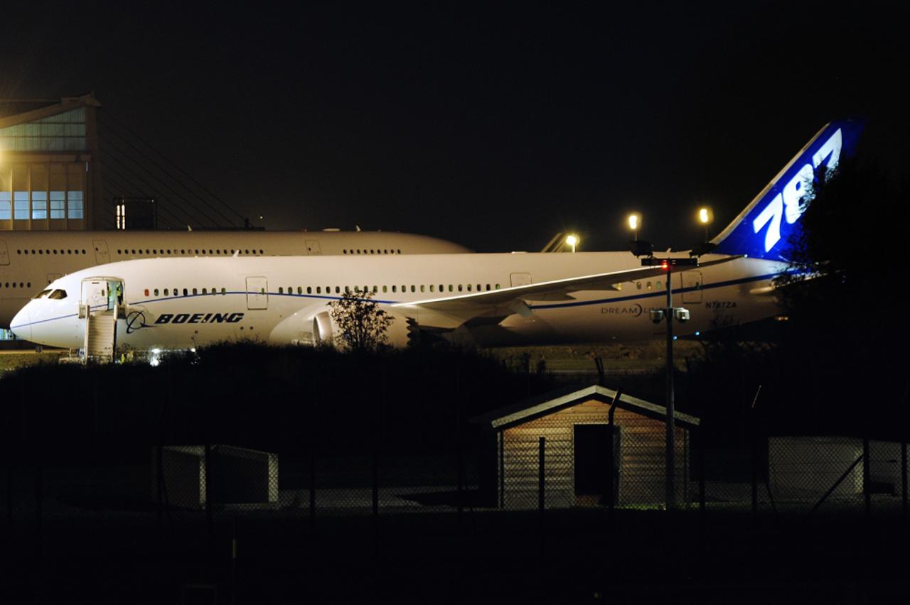 Boeing 787 (1)