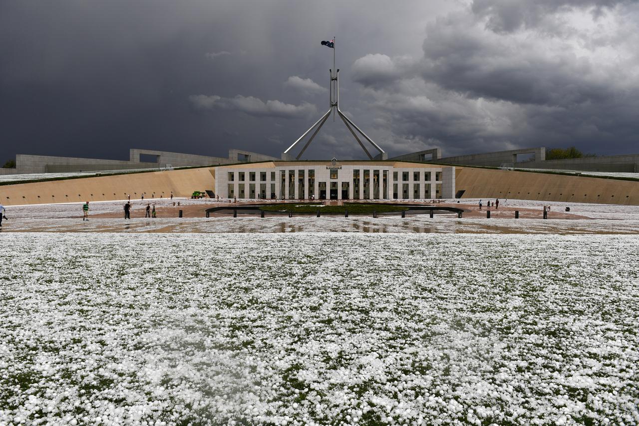 Oluje s tučom pogodile istok Australije