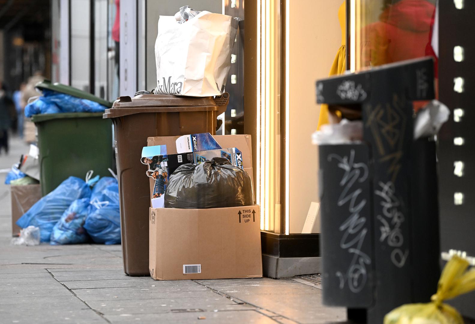 25.01.2022., Zagreb - Smece po gradu zbog strajka cistoce.  Photo: Marko Lukunic/PIXSELL