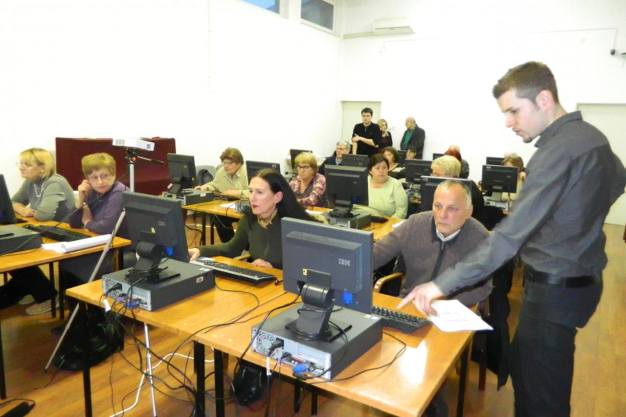 'Zlatar Bistrica, 13.03.2013. - Besplatni informaticki tecaj za osobe starije od 50 godina u prostorijama Opcine Zlatar Bistrica'