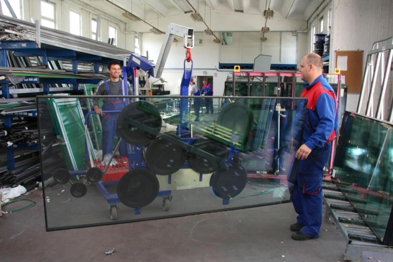 '12.05.2011. Ozalj - Pogon tvornice Ilsad koja se bavi proizvodnjom pvc i alu stolarije. Photo: Kristina Stedul Fabac/PIXSELL'