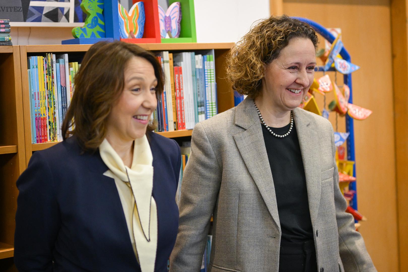 04.02.2026., Zagreb - Ministrica kulture i medija Nina Obuljen Korzinek i ministrica zdravstva Irena Hrstic odrzale su konferenciju za medije na kojoj su objavljeni rezultate nacionalnog izazova „15 po 15 – cijela Hrvatska cita djeci“ i najaviljene daljnje aktivnosti zajednickog programa Rodjeni za citanje - nacionalnog programa poticanja citanja djeci od najranije dobi. Photo: Neva Zganec/PIXSELL