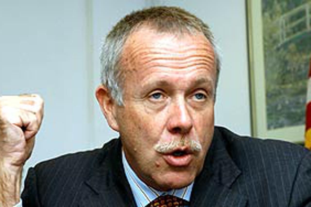 BIH-DOUG-TXT.jpg