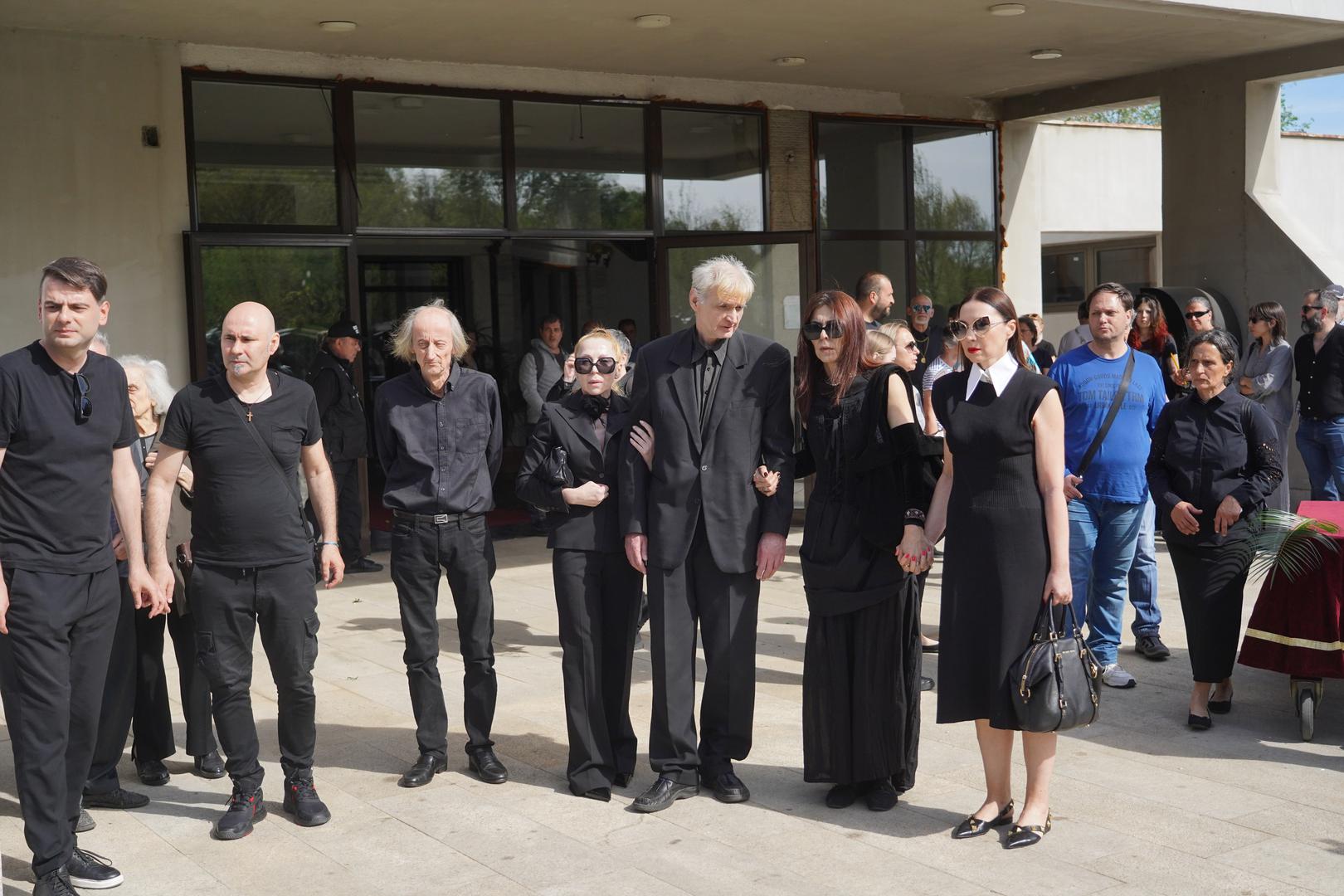 Otkrila je tada da pati od Sjögrenovog sindroma te da je način liječenja još uvijek nepoznat mnogim doktorima.