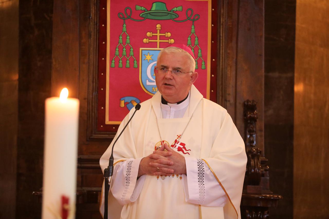 Rijeka: Svečano euharistijsko slavlje u katedrali sv. Vida predvodio riječki nadbiskup koadjutor mons. Mate Uzinić