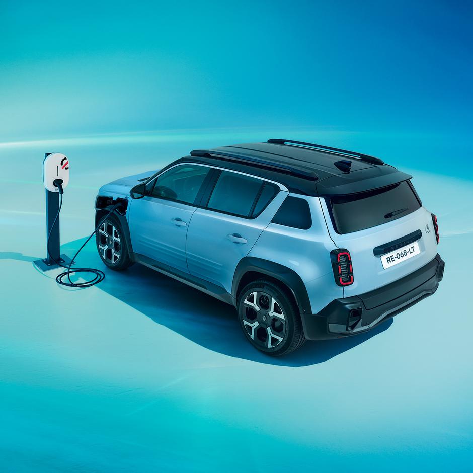 Renault 4 E-Tech electric