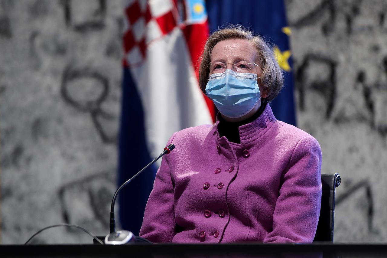 Zagreb: Alemka Markotić potvrdila da je cijepljena i njena majka, viškom cjepiva