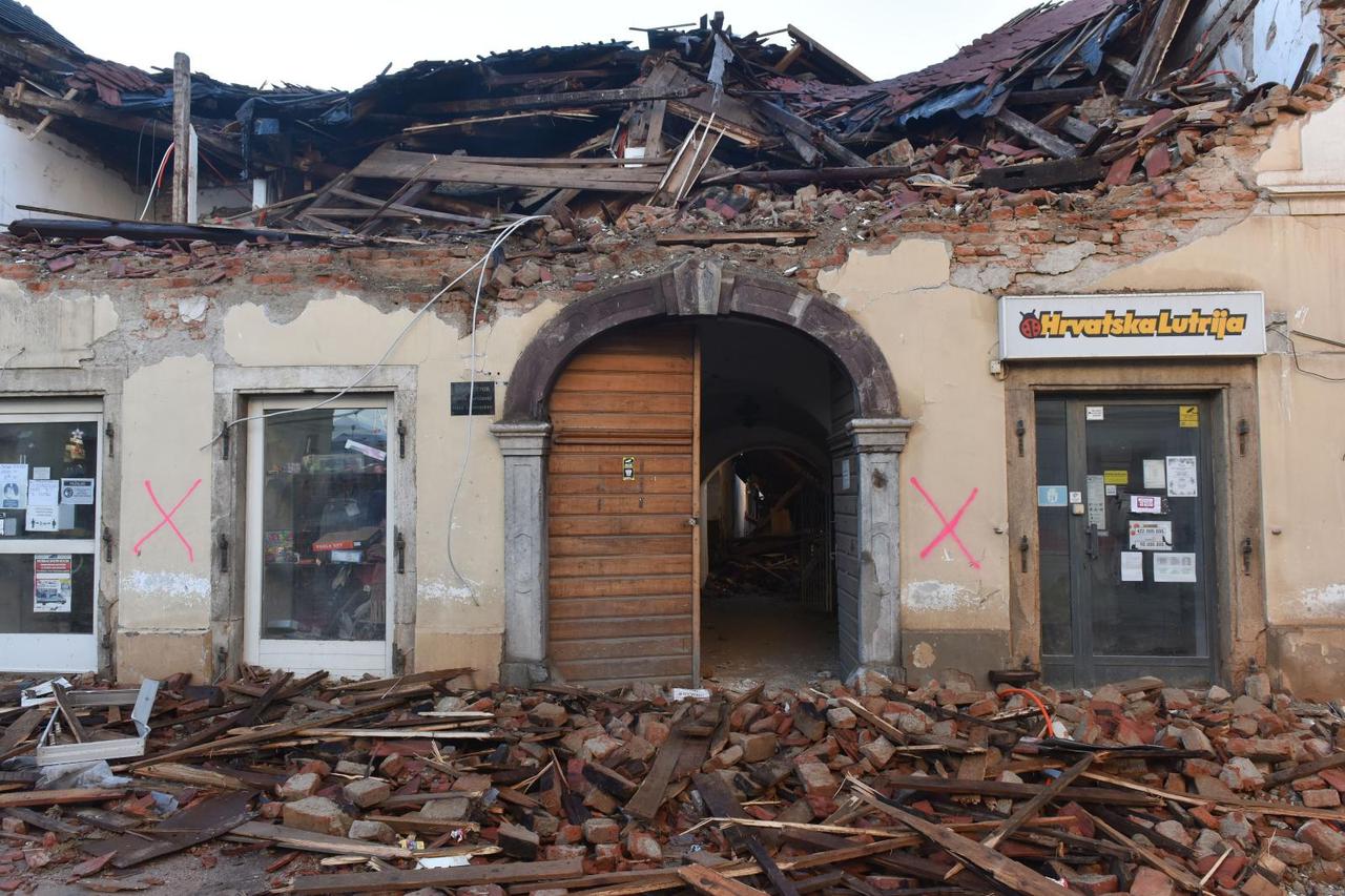 Grad Petrinja tjedan dana nakon razornog potresa
