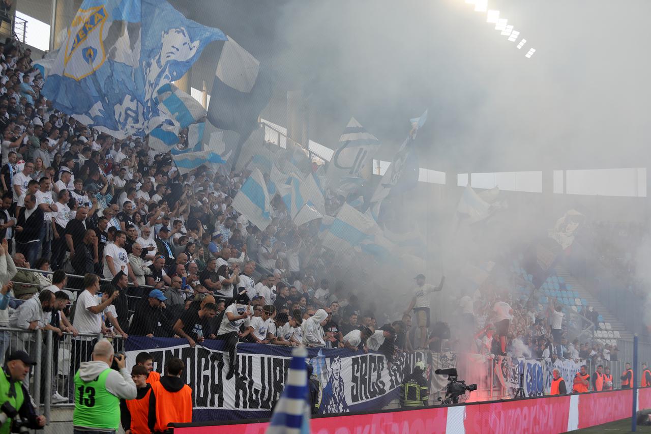 Osijek: Navijači na utakmici finala SuperSport Hrvatskog nogometnog kupa između Dinama i Rijeke