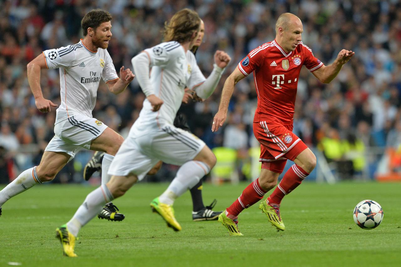 Luka Modrić - Arjen Robben