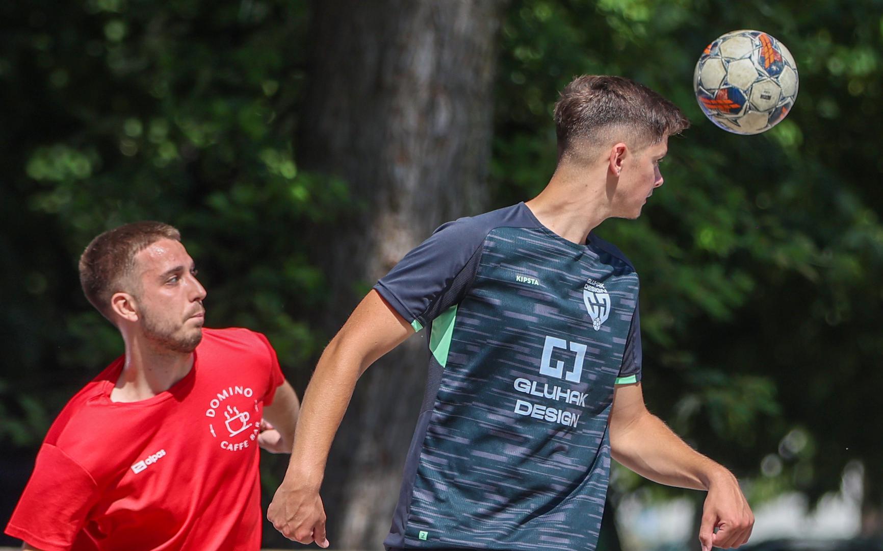 Deveto izdanje manifestacije Dani Dugava održava se sve do nedjelje na igralištima Prve osnovne škole Dugave, a i ove godine očekuju se tisuće posjetitelja.