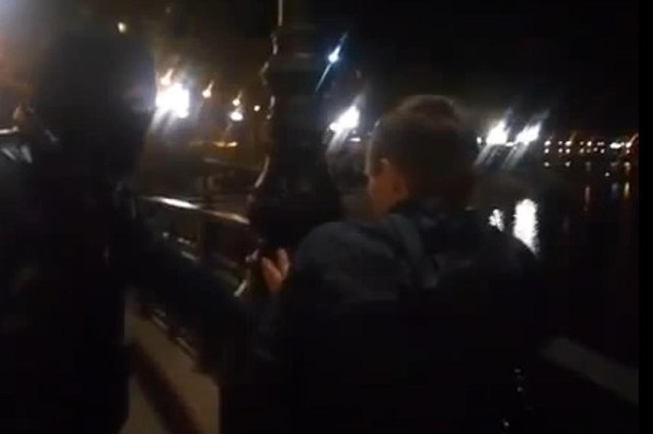 Donjeck,rijeka,mladić