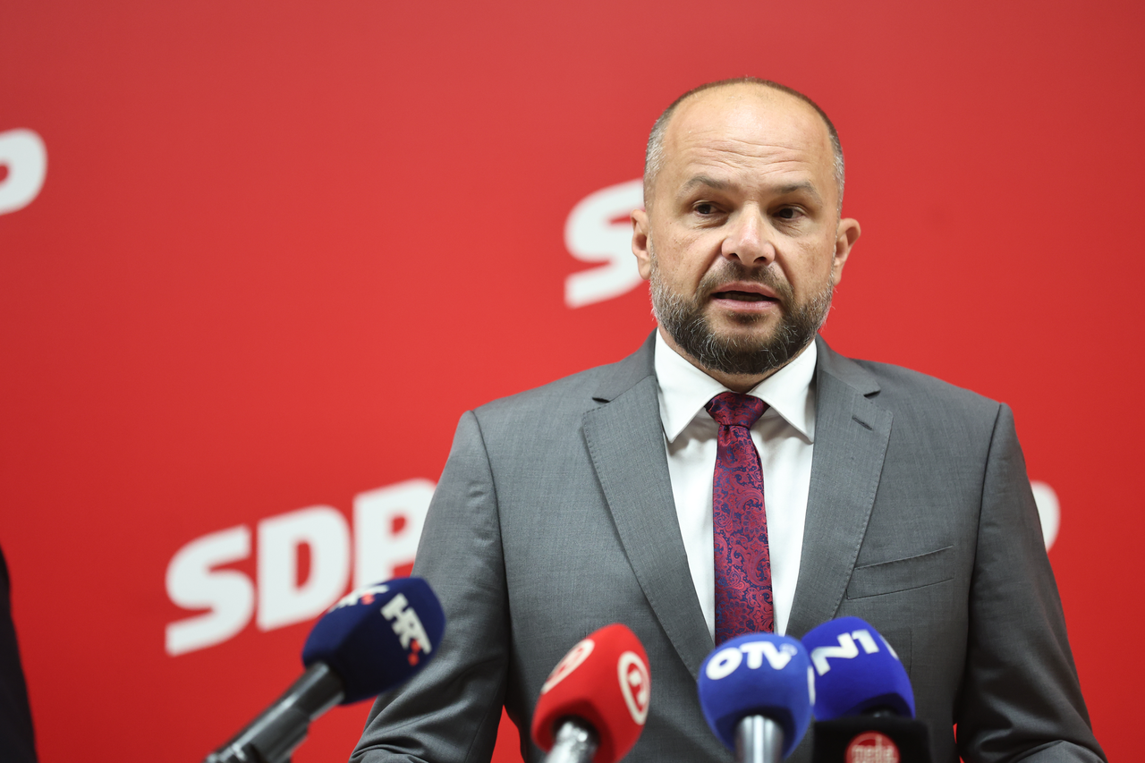 Zagreb: SDP - "Lika - ?ista zemlja i voda, sigurna budu?nost"