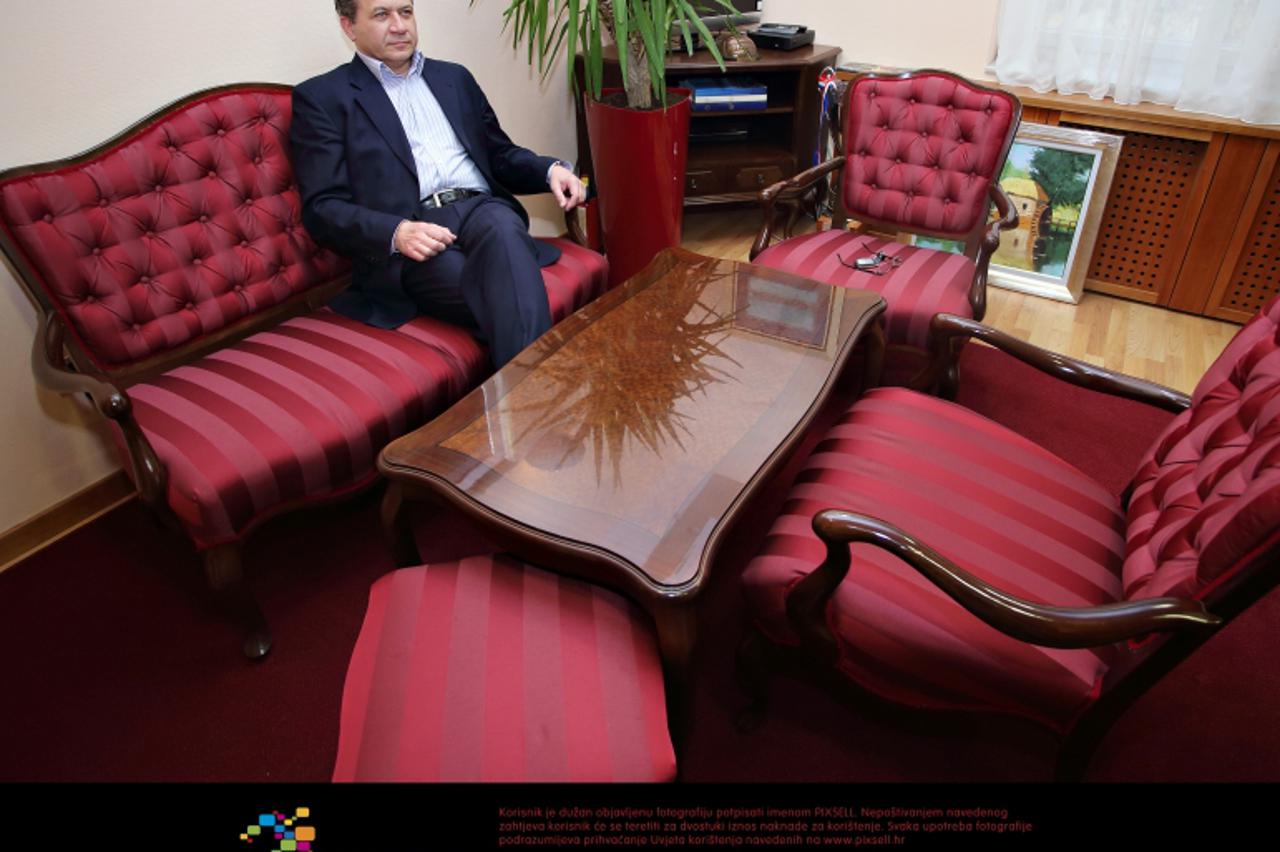 '27.11.2012., Zagreb -  Prostorije HNS-a u Rusanovoj ulici 13. Damir Vrbanovic. Photo: Davor Puklavec/PIXSELL'