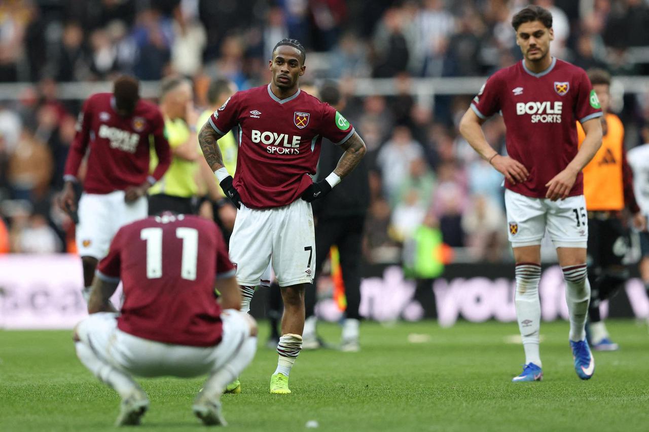 Premier League - Newcastle United v West Ham United